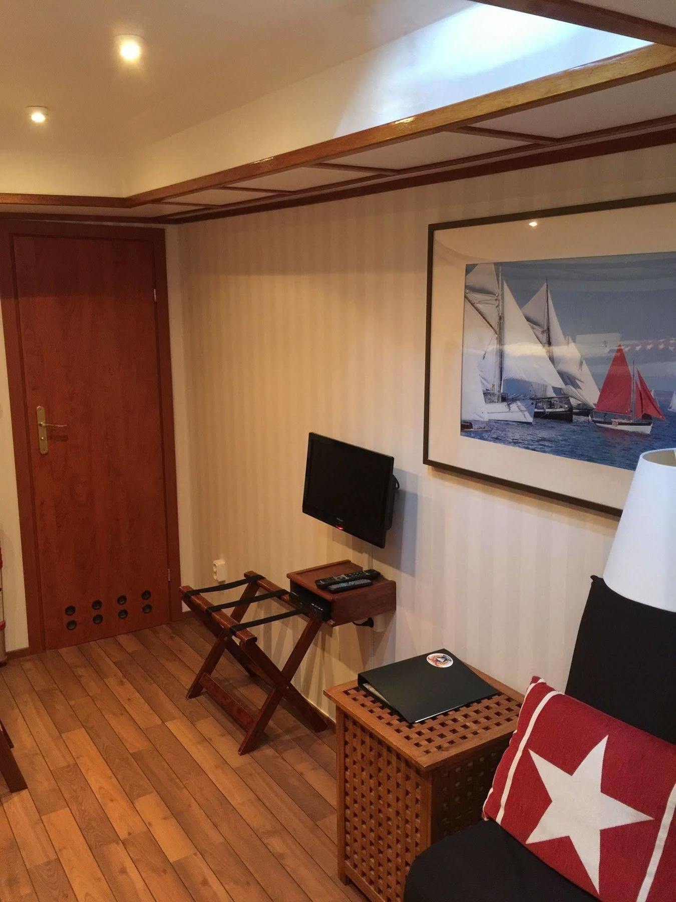 Hotell M/S Monika Stockholm Exterior foto